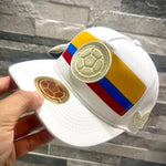 2 GORRAS 100 AÑOS + LLAVERO