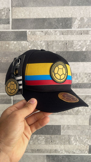 2 GORRAS 100 AÑOS + LLAVERO